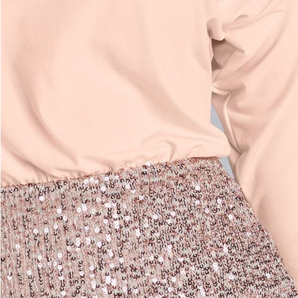Sequin Dress Open Back Sizes M (8-10), L (12-14), Color Gold - Picture 4 of 7